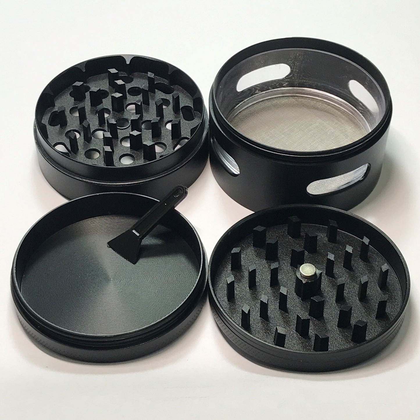 2.5 Inch 4 Piece Large Herb Spice Grinder Black - B&Q CO.