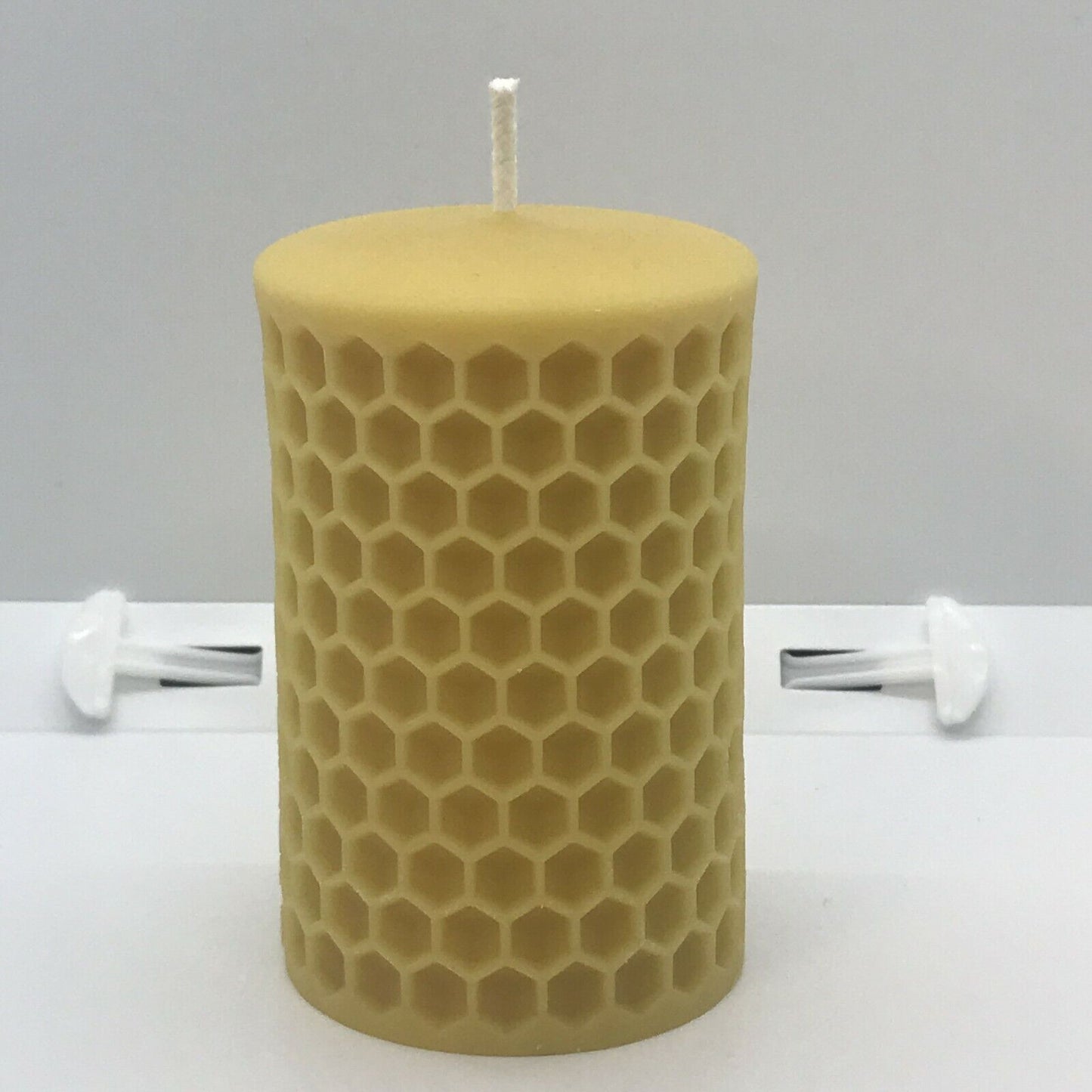 100% Pure Natural Handmade Beeswax Candles Bees wax Pillar 2.5 x 4 Inches Yellow