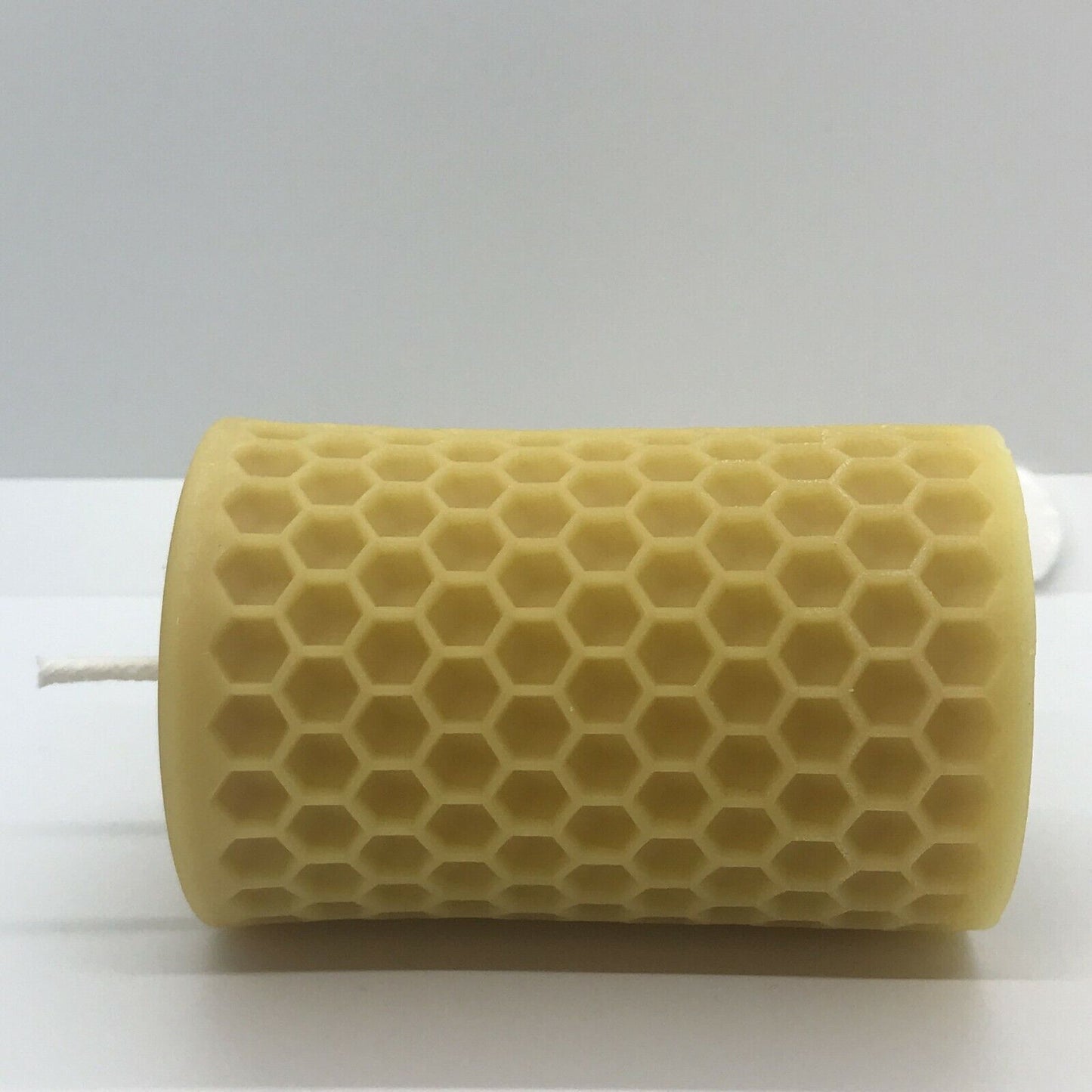 100% Pure Natural Handmade Beeswax Candles Bees wax Pillar 2.5 x 4 Inches Yellow