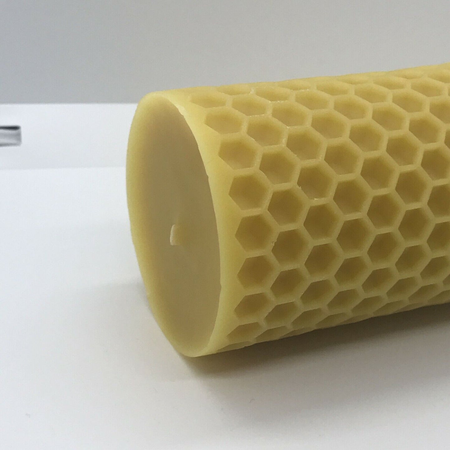 100% Pure Natural Handmade Beeswax Candles Bees wax Pillar 2.5 x 4 Inches Yellow